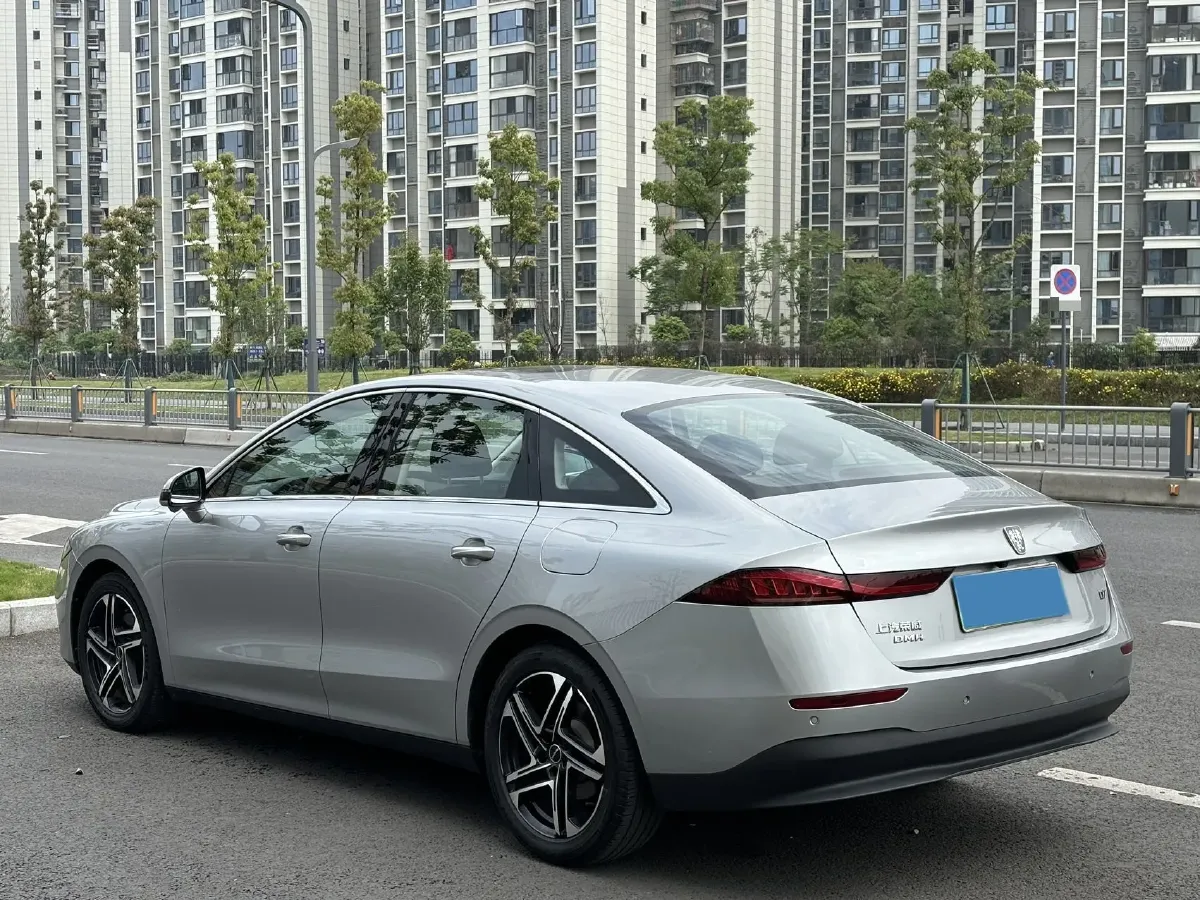 2023 Roewe D7 1.5L 112HP L4 1DHT PHEV 21.4KWH,autocango,china used car exporter,china ev exporter,chinese used car exporter,chinese used ev exporter