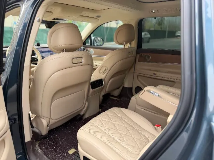 2024 AITO AITO M9 1.5T 152HP L4 REEV 42KWH,autocango,china used car exporter,china ev exporter,chinese used car exporter,chinese used ev exporter