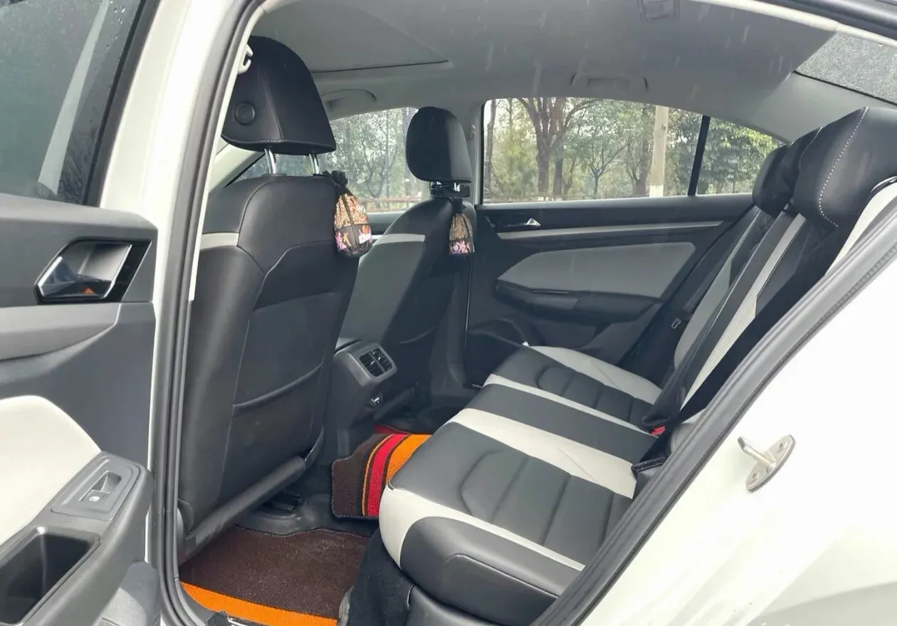 2023 Volkswagen Bora 1.5T 160HP L4 7DCT,autocango,china used car exporter,china ev exporter,chinese used car exporter,chinese used ev exporter