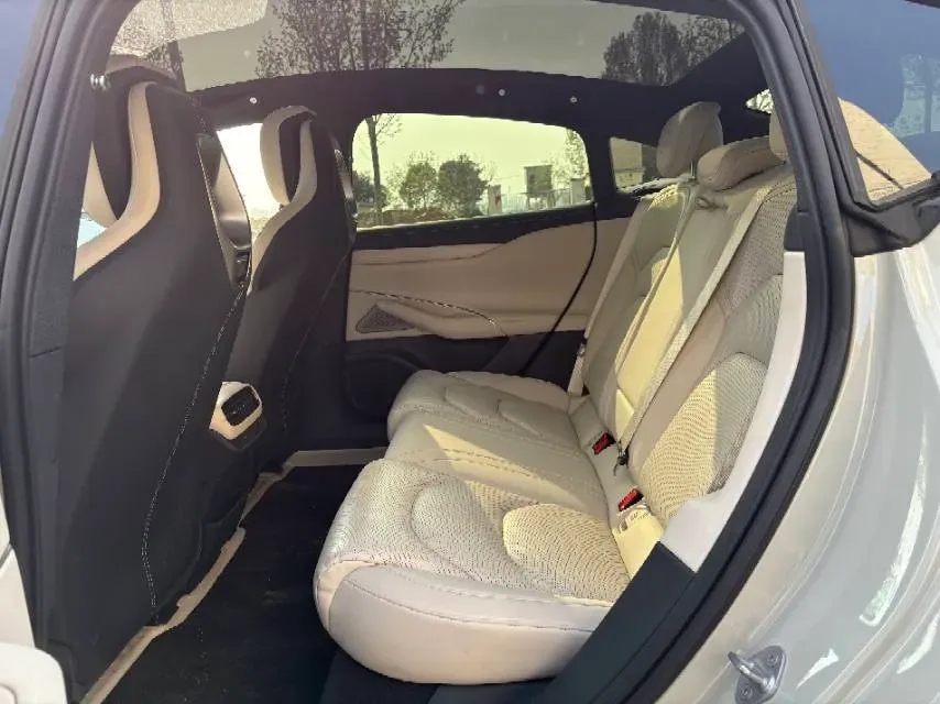 2024 MI SU7 BEV 73.6KWH,autocango,china used car exporter,china ev exporter,chinese used car exporter,chinese used ev exporter