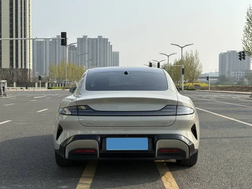 2024 MI SU7 BEV 73.6KWH,autocango,china used car exporter,china ev exporter,chinese used car exporter,chinese used ev exporter