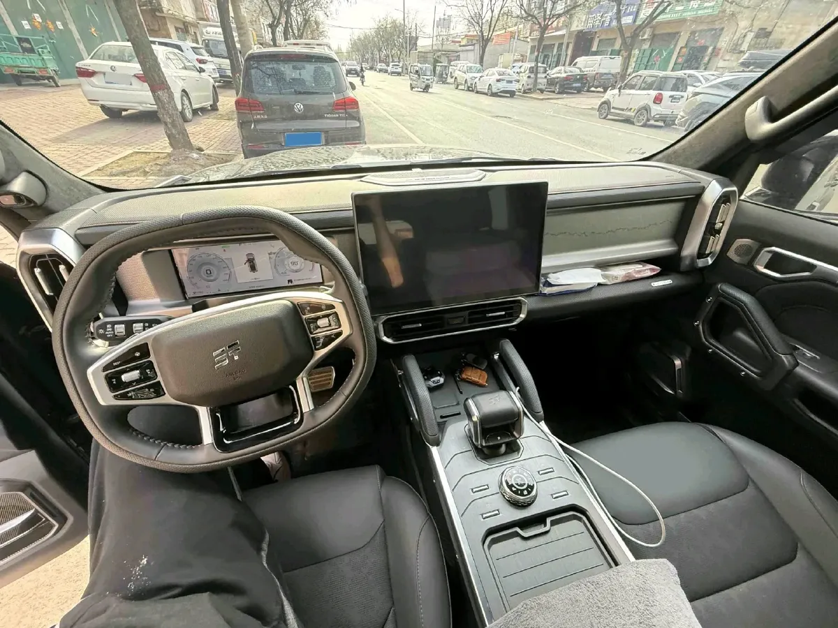 2025 Jetour Traveller 2.0T 254HP L4 7DCT,autocango,china used car exporter,china ev exporter,chinese used car exporter,chinese used ev exporter