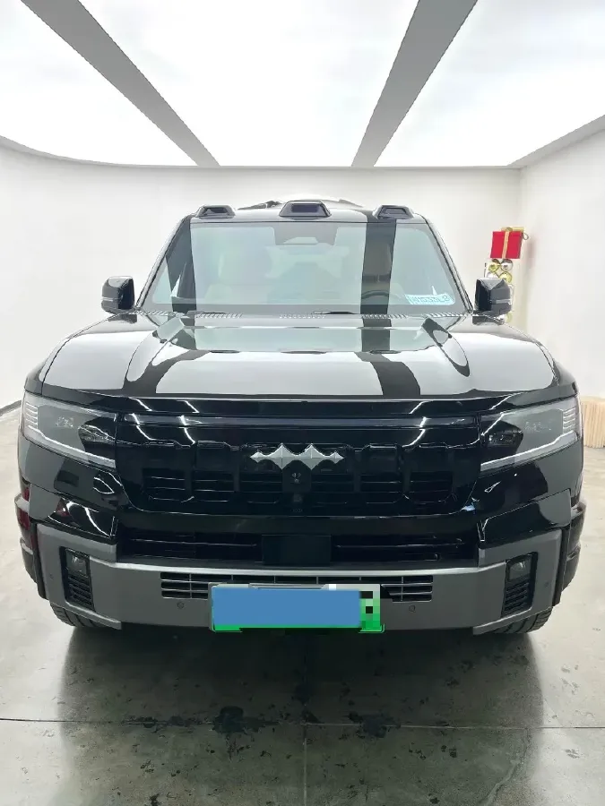 2025 FangChengBao Bao 8 2.0T 245HP L4 E-CVT PHEV 36.8KWH,autocango,china used car exporter,china ev exporter,chinese used car exporter,chinese used ev exporter