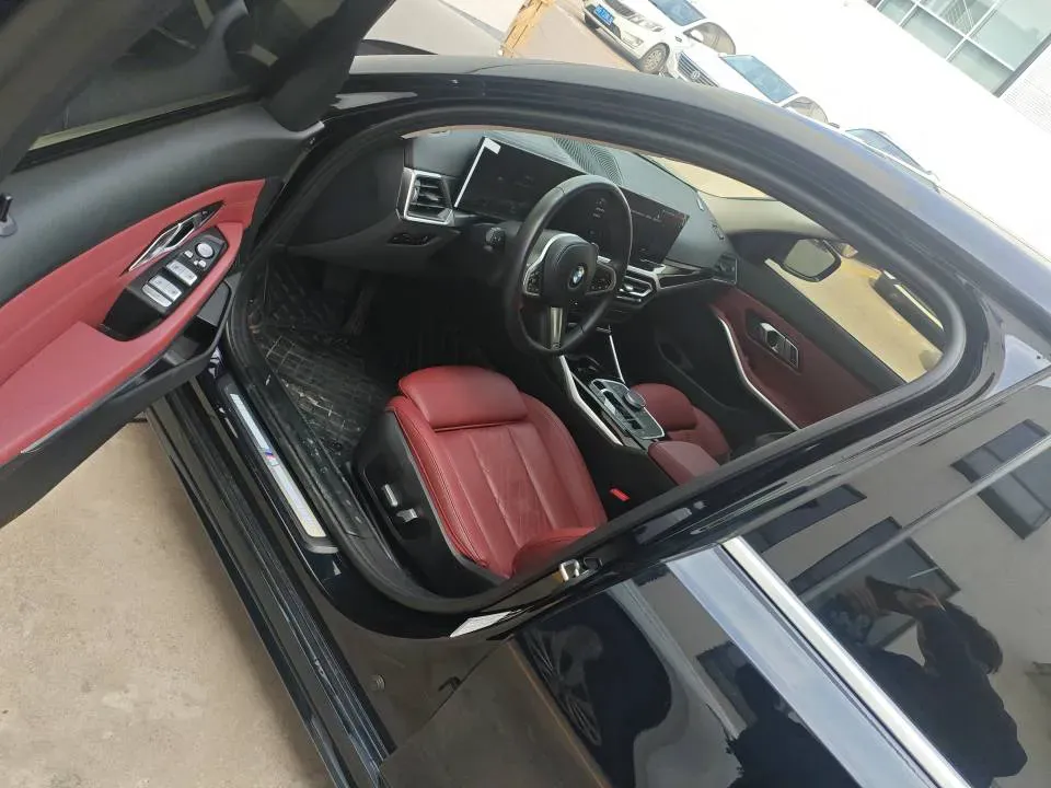 2023 BMW 3 Series 2.0T 156HP L4 8AT,autocango,china used car exporter,china ev exporter,chinese used car exporter,chinese used ev exporter