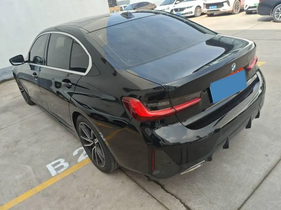 2023 BMW 3 Series 2.0T 156HP L4 8AT,autocango,china used car exporter,china ev exporter,chinese used car exporter,chinese used ev exporter
