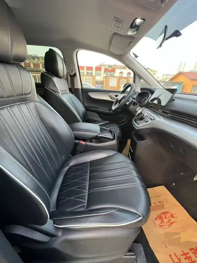 2022 Roewe iMAX8 2.0T 234HP L4 8AT,autocango,china used car exporter,china ev exporter,chinese used car exporter,chinese used ev exporter