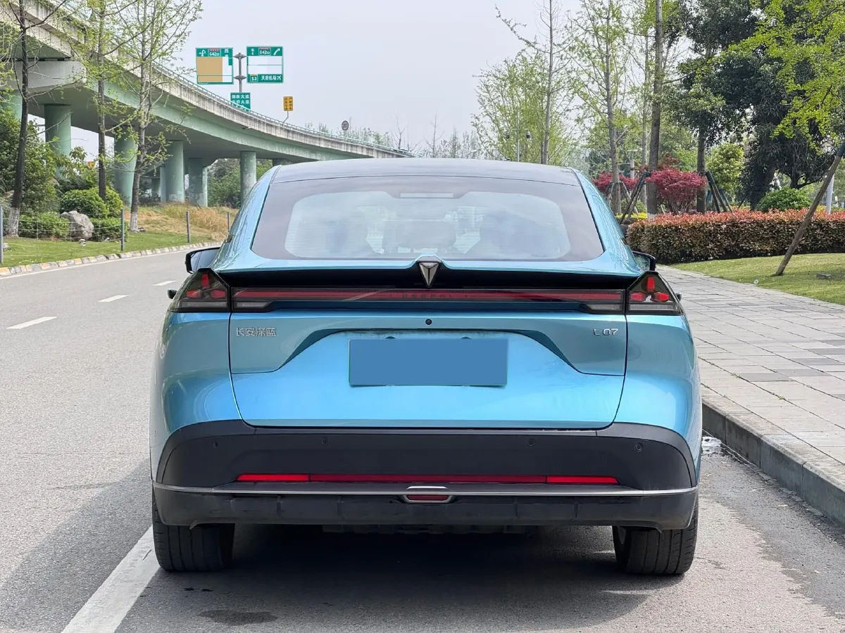 2024 Deepal L07 1.5L 98HP L4 REEV 28.39KWH,autocango,china used car exporter,china ev exporter,chinese used car exporter,chinese used ev exporter