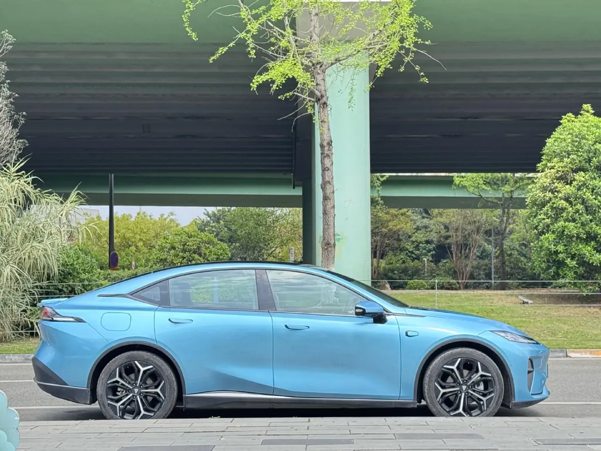 2024 Deepal L07 1.5L 98HP L4 REEV 28.39KWH,autocango,china used car exporter,china ev exporter,chinese used car exporter,chinese used ev exporter