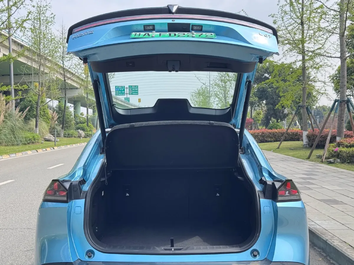 2024 Deepal L07 1.5L 98HP L4 REEV 28.39KWH,autocango,china used car exporter,china ev exporter,chinese used car exporter,chinese used ev exporter