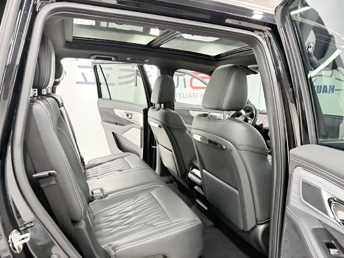 2022 GAC Trumpchi GS8 2.0T 190HP L4 E-CVT Hybrid,autocango,china used car exporter,china ev exporter,chinese used car exporter,chinese used ev exporter