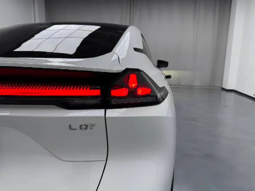 2024 Deepal L07 1.5L 98HP L4 REEV 28.39KWH,autocango,china used car exporter,china ev exporter,chinese used car exporter,chinese used ev exporter