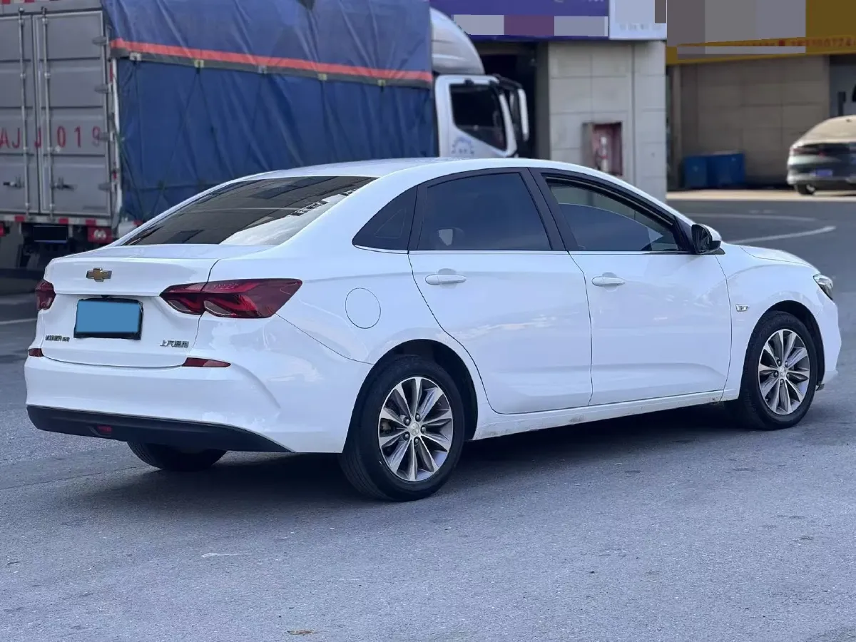 2021 Chevrolet Monza 1.5L 113HP L4 6AT,autocango,china used car exporter,china ev exporter,chinese used car exporter,chinese used ev exporter