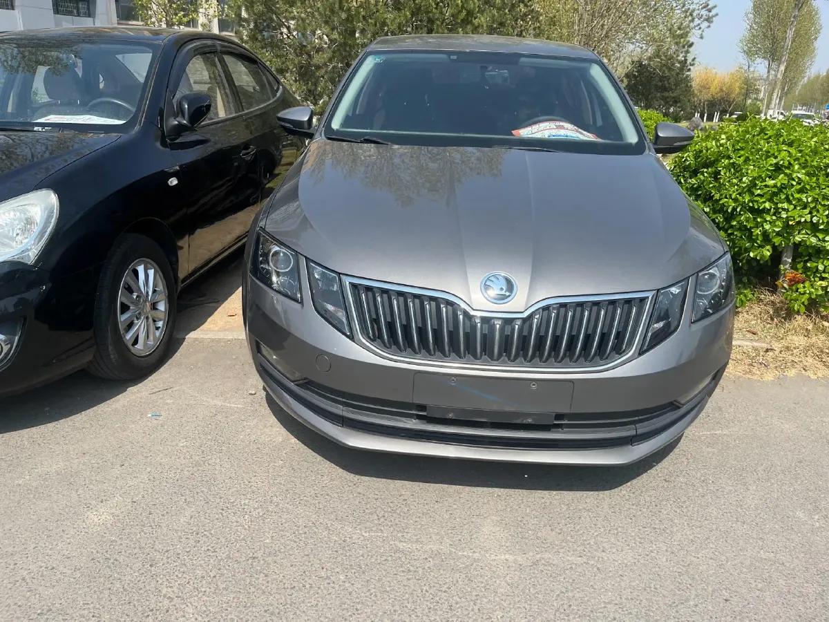 2019 Skoda Octavia 1.5L 116HP L4 6AT,autocango,china used car exporter,china ev exporter,chinese used car exporter,chinese used ev exporter