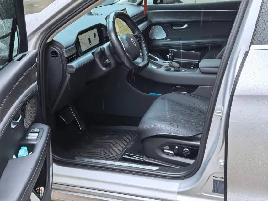 2022 AITO AITO M5 Range Extended 125HP REEV 40KWH,autocango,china used car exporter,china ev exporter,chinese used car exporter,chinese used ev exporter