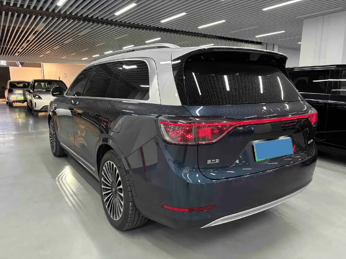 2025 AITO AITO M9 REEV 160HP REEV 52KWH,autocango,china used car exporter,china ev exporter,chinese used car exporter,chinese used ev exporter