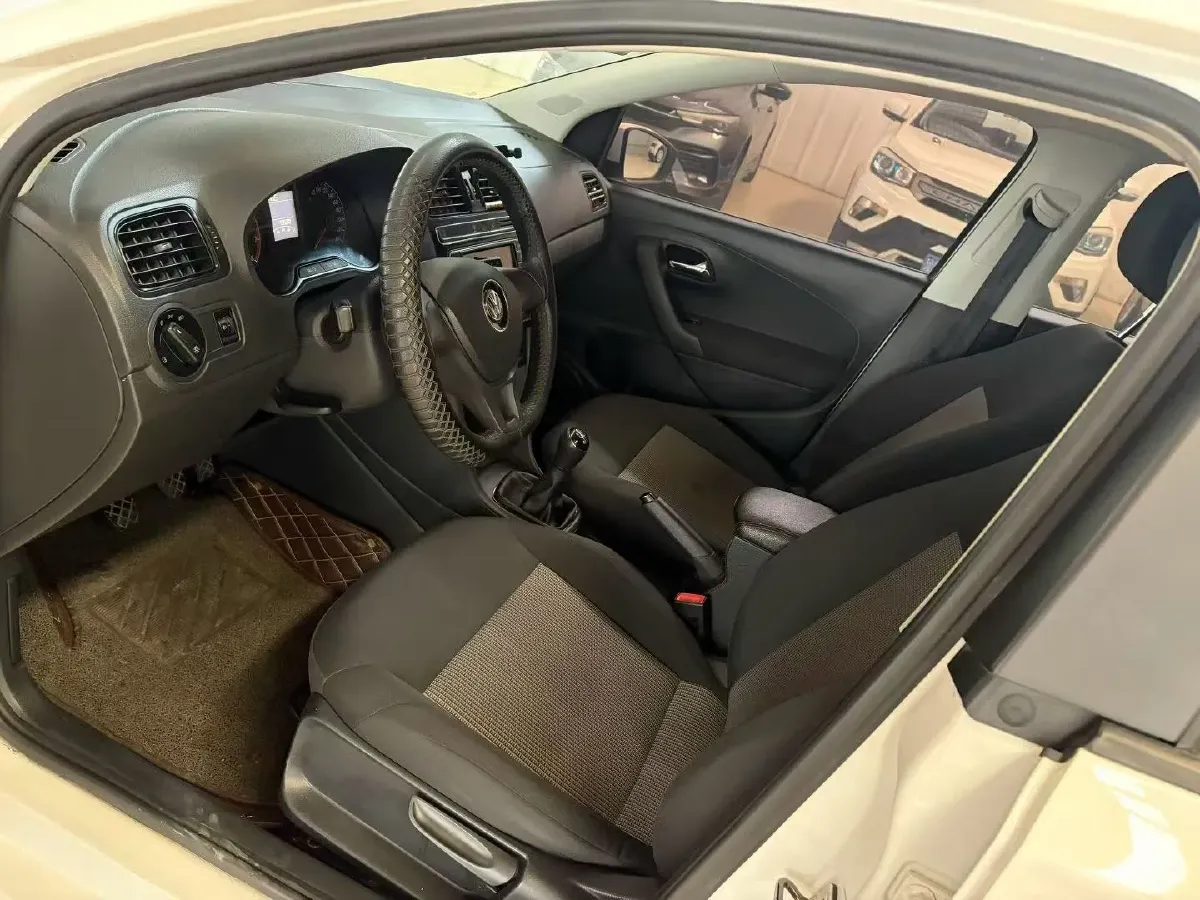 2018 ChangAn Eado 1.6L 128HP L4 5MT,autocango,china used car exporter,china ev exporter,chinese used car exporter,chinese used ev exporter