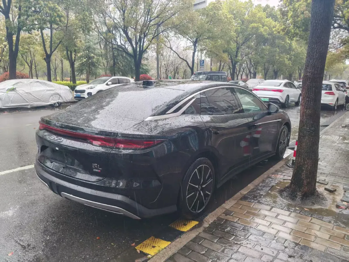 2025 BYD HanL 1.5T 156HP L4 E-CVT PHEV,autocango,china used car exporter,china ev exporter,chinese used car exporter,chinese used ev exporter