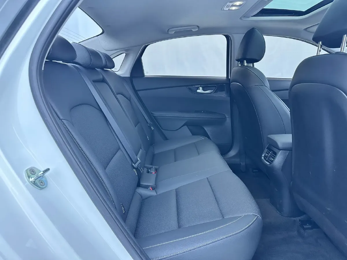 2021 Kia K3 1.5L 115HP L4 CVT,autocango,china used car exporter,china ev exporter,chinese used car exporter,chinese used ev exporter