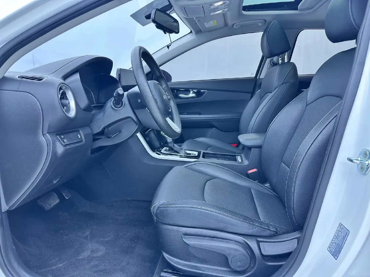 2021 Kia K3 1.5L 115HP L4 CVT,autocango,china used car exporter,china ev exporter,chinese used car exporter,chinese used ev exporter