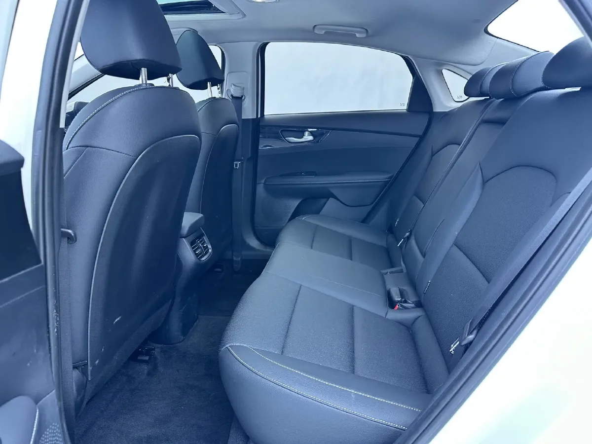 2021 Kia K3 1.5L 115HP L4 CVT,autocango,china used car exporter,china ev exporter,chinese used car exporter,chinese used ev exporter