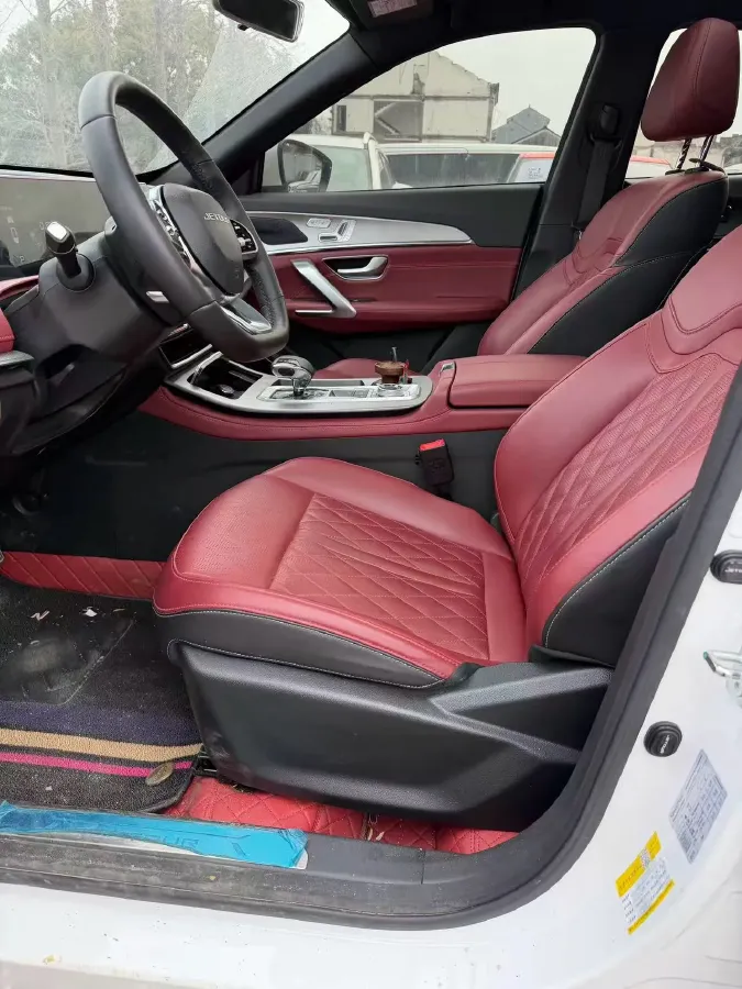 2024 Jetour X70 Plus 1.5T 156HP L4 6DCT,autocango,china used car exporter,china ev exporter,chinese used car exporter,chinese used ev exporter