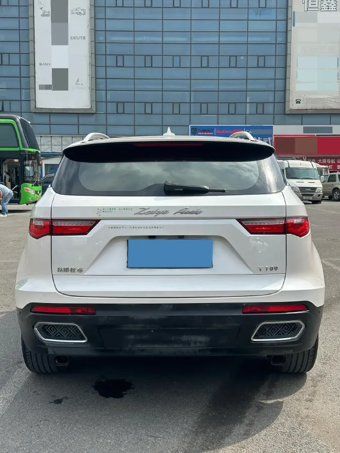 2017 Zotye T700 1.8T 177HP L4 6DCT,autocango,china used car exporter,china ev exporter,chinese used car exporter,chinese used ev exporter