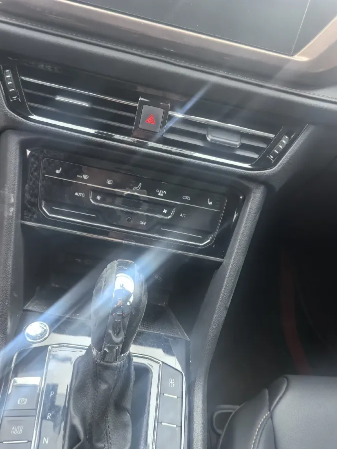 2021 Volkswagen Tharu 1.4T 150HP L4 7DCT,autocango,china used car exporter,china ev exporter,chinese used car exporter,chinese used ev exporter