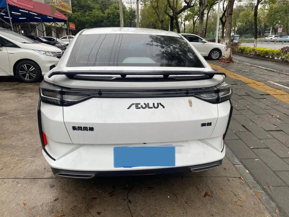 2023 DongFeng Aeolus YiXuan 1.5L 125HP L4 6DCT,autocango,china used car exporter,china ev exporter,chinese used car exporter,chinese used ev exporter