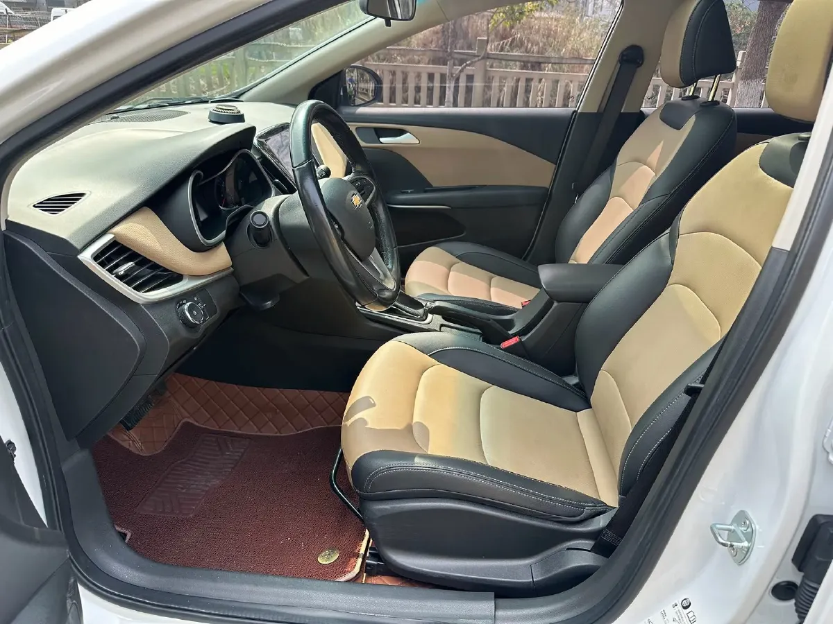 2020 Chevrolet Monza 1.5L 113HP L4 6AT,autocango,china used car exporter,china ev exporter,chinese used car exporter,chinese used ev exporter