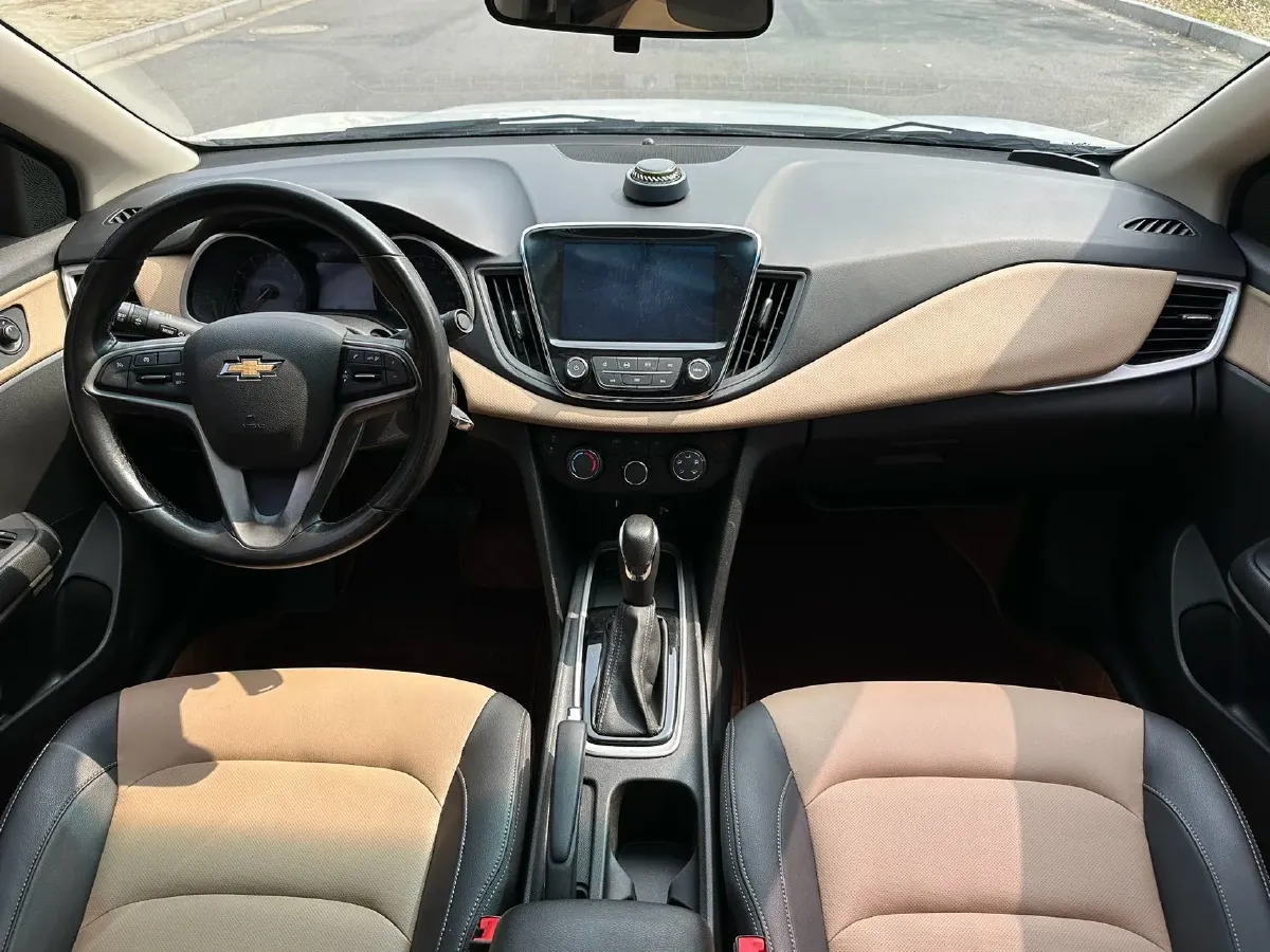 2020 Chevrolet Monza 1.5L 113HP L4 6AT,autocango,china used car exporter,china ev exporter,chinese used car exporter,chinese used ev exporter