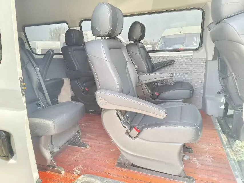 2021 MAXUS XinTu V80 2.0T 127HP L4 6MT,autocango,china used car exporter,china ev exporter,chinese used car exporter,chinese used ev exporter