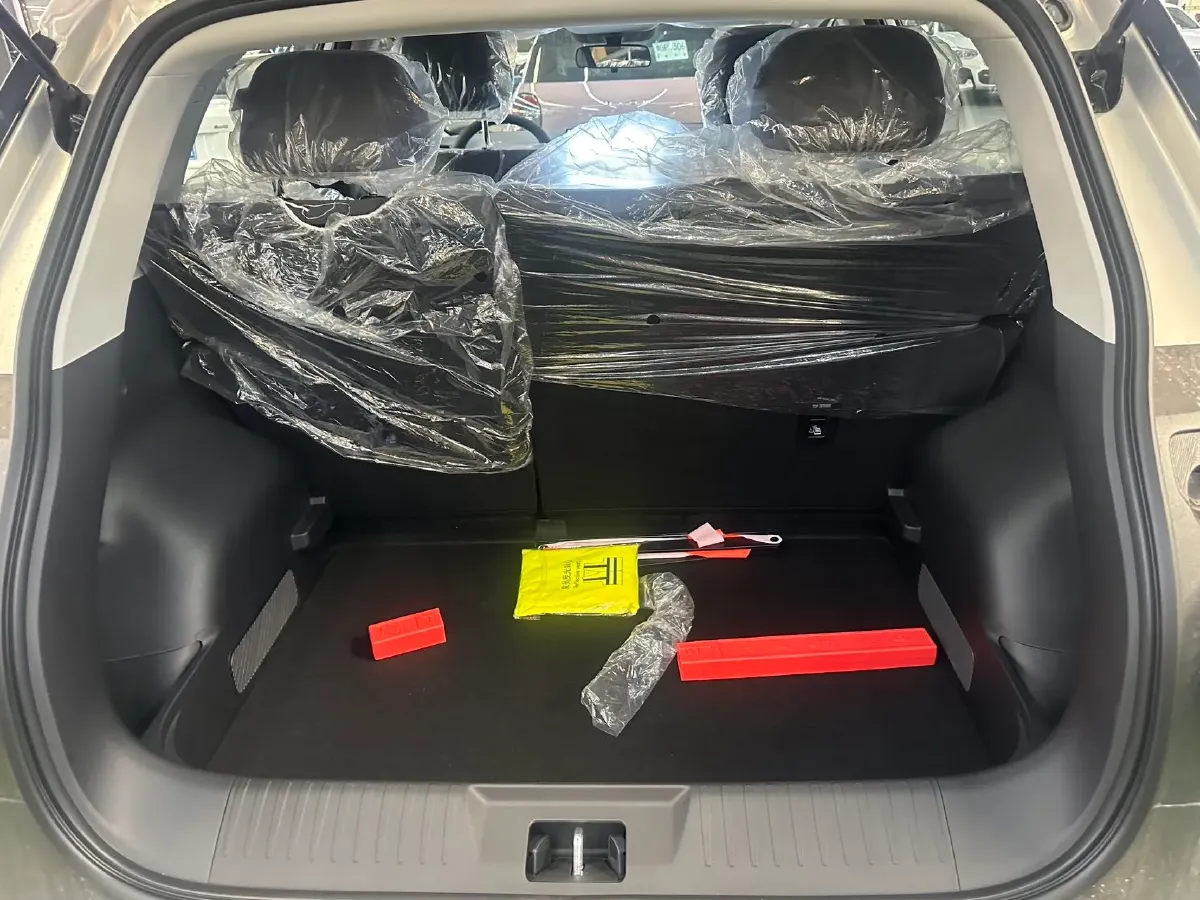 2025 Aion AION UT BEV,autocango,china used car exporter,china ev exporter,chinese used car exporter,chinese used ev exporter