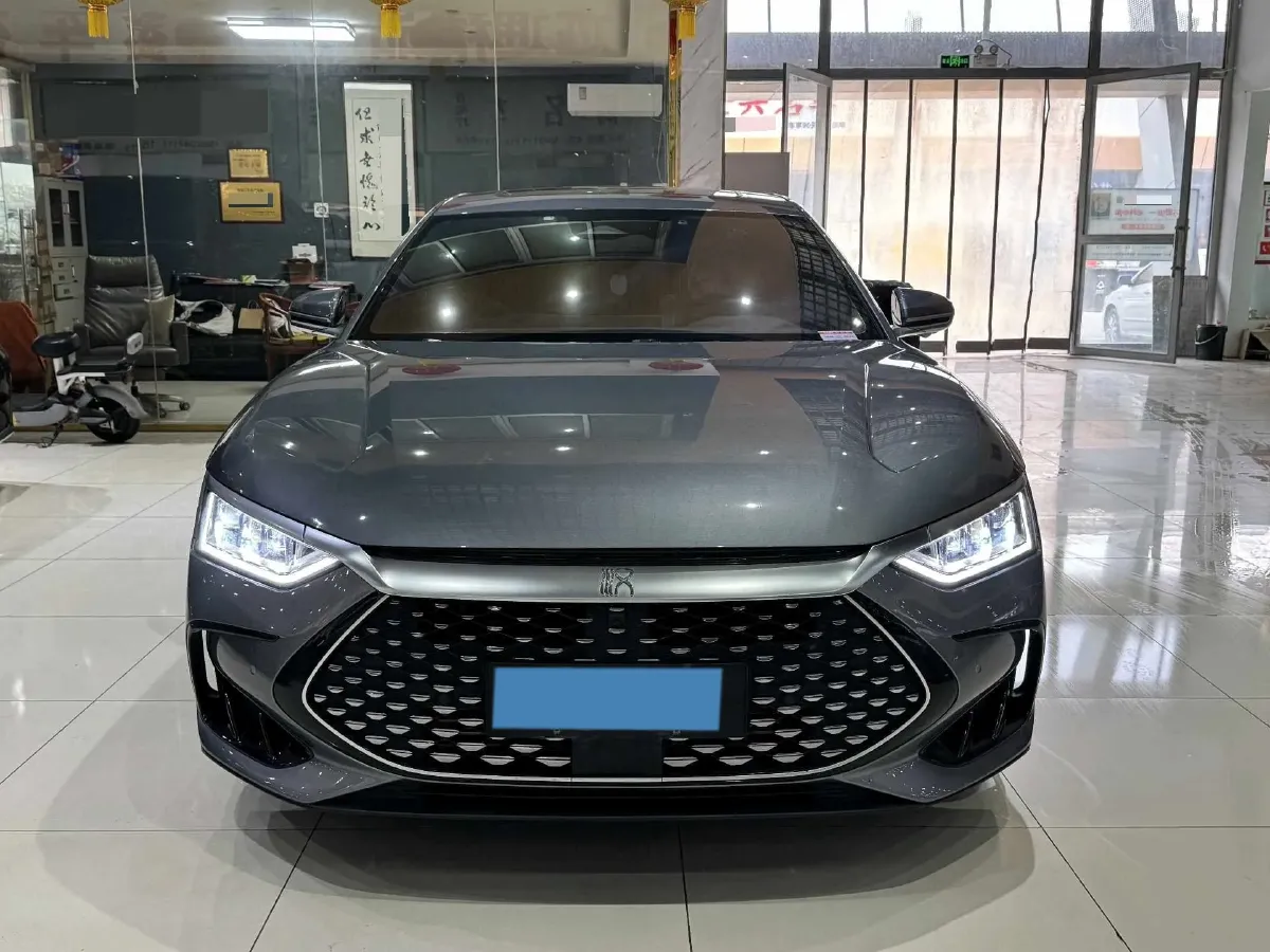 2022 Volkswagen Tiguan L 2.0T 186HP L4 7DCT,autocango,china used car exporter,china ev exporter,chinese used car exporter,chinese used ev exporter