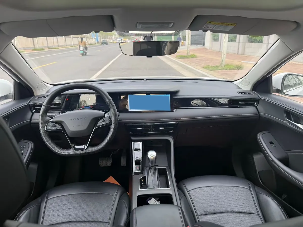 2023 Roewe i5 1.5L 129HP L4 CVT,autocango,china used car exporter,china ev exporter,chinese used car exporter,chinese used ev exporter