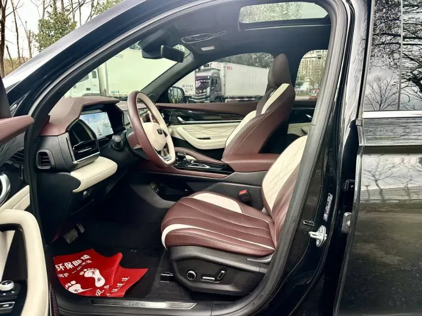 2021 Geely Monjaro 2.0T 218HP L4 7DCT,autocango,china used car exporter,china ev exporter,chinese used car exporter,chinese used ev exporter