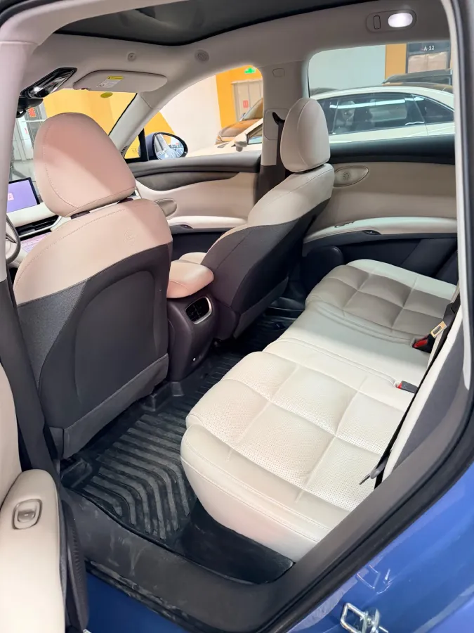 2025 IM LS6 BEV 75KWH,autocango,china used car exporter,china ev exporter,chinese used car exporter,chinese used ev exporter