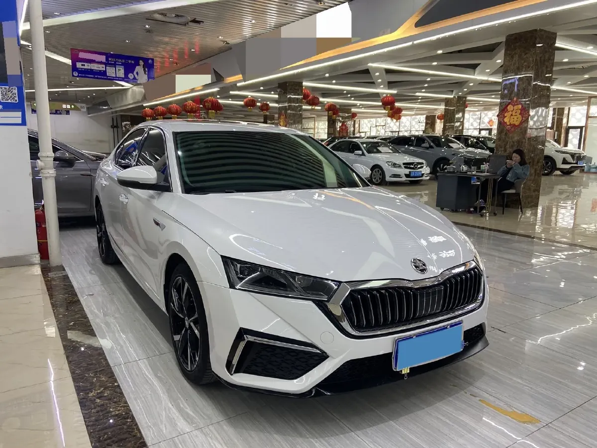 2022 Skoda Octavia 1.4T 150HP L4 7DCT,autocango,china used car exporter,china ev exporter,chinese used car exporter,chinese used ev exporter