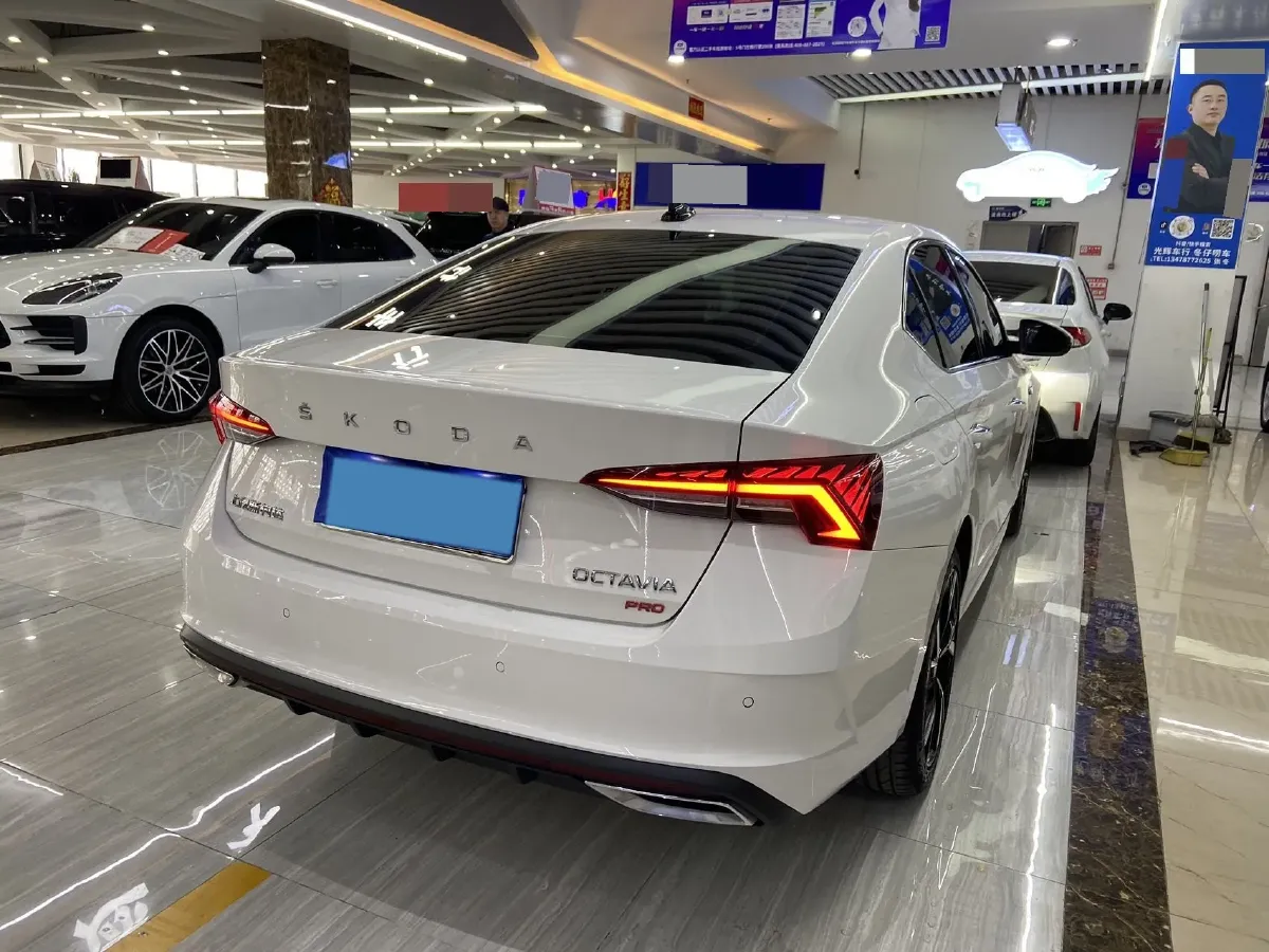 2022 Skoda Octavia 1.4T 150HP L4 7DCT,autocango,china used car exporter,china ev exporter,chinese used car exporter,chinese used ev exporter
