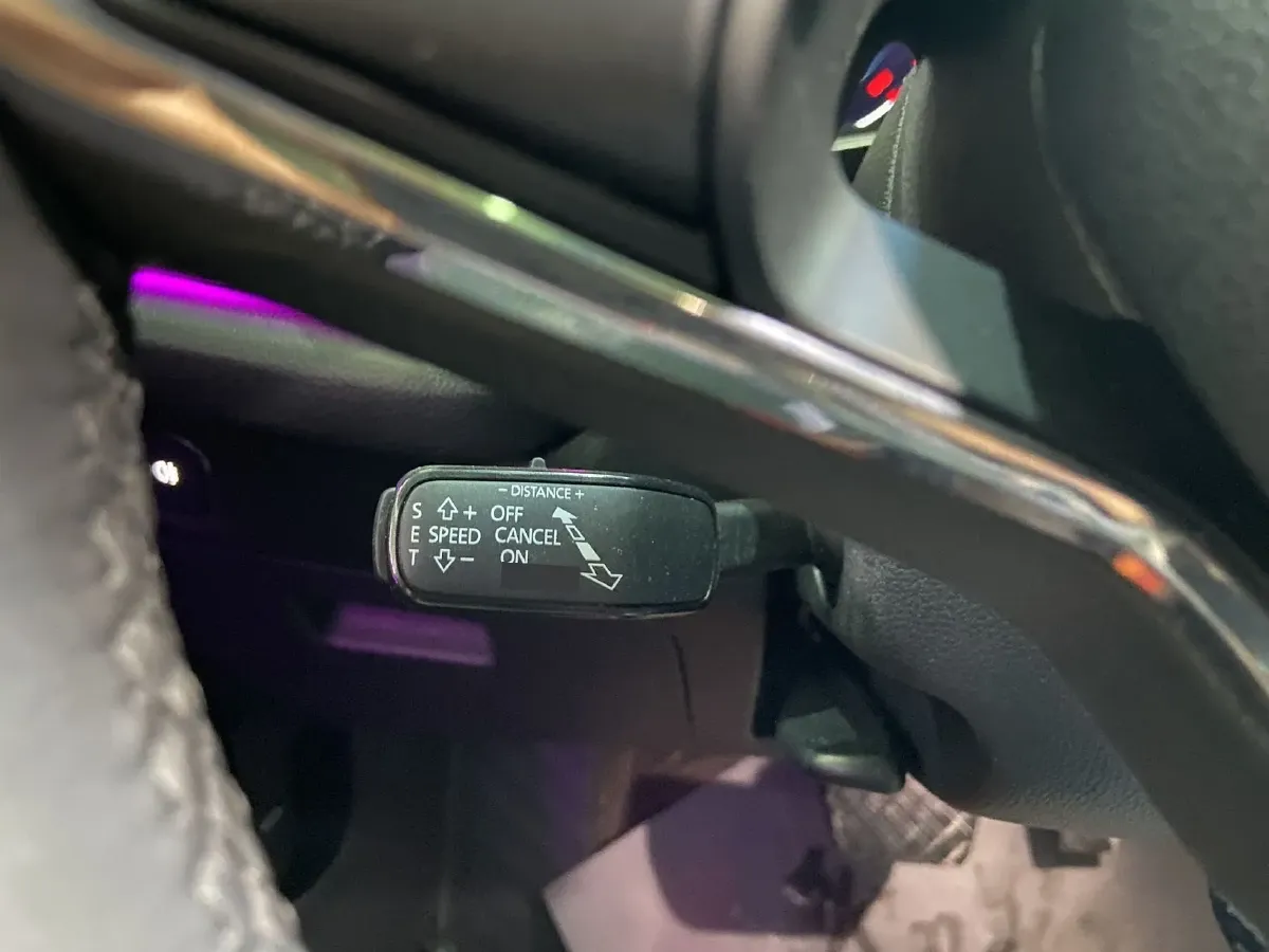 2022 Skoda Octavia 1.4T 150HP L4 7DCT,autocango,china used car exporter,china ev exporter,chinese used car exporter,chinese used ev exporter