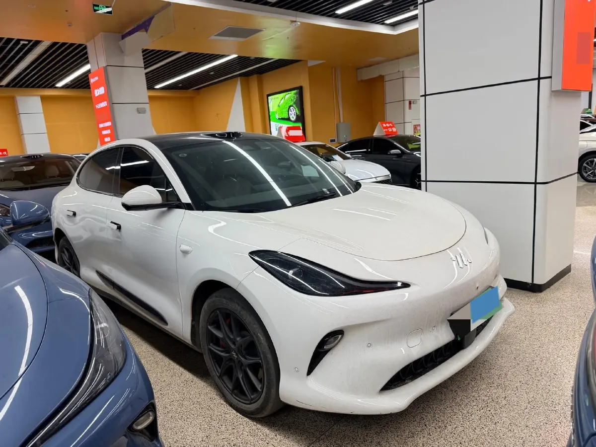 2025 IM LS6 BEV 75KWH,autocango,china used car exporter,china ev exporter,chinese used car exporter,chinese used ev exporter