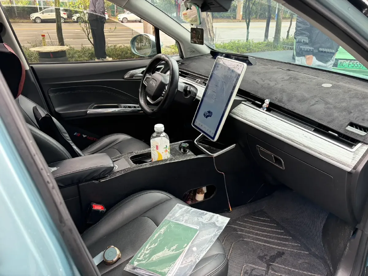 2022 Leapmotor T03 BEV 41KWH,autocango,china used car exporter,china ev exporter,chinese used car exporter,chinese used ev exporter