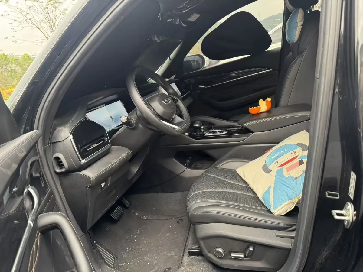 2024 Geely Monjaro 2.0T 218HP L4 7DCT,autocango,china used car exporter,china ev exporter,chinese used car exporter,chinese used ev exporter