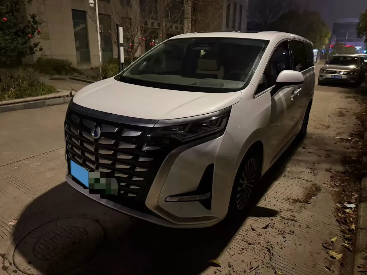 2022 Mercedes-Benz GLC Class 2.0T 197HP L4 9AT,autocango,china used car exporter,china ev exporter,chinese used car exporter,chinese used ev exporter