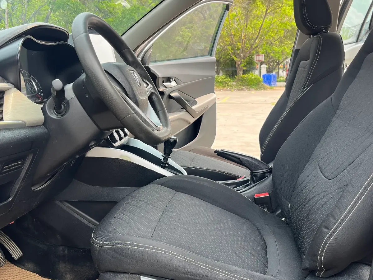 2017 BaoJun 510 1.5L 112HP L4 6MT,autocango,china used car exporter,china ev exporter,chinese used car exporter,chinese used ev exporter