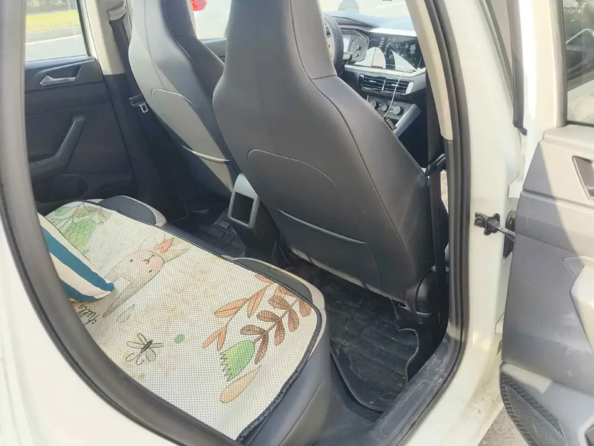 2021 Haval H6 1.5T 169HP L4 7DCT,autocango,china used car exporter,china ev exporter,chinese used car exporter,chinese used ev exporter