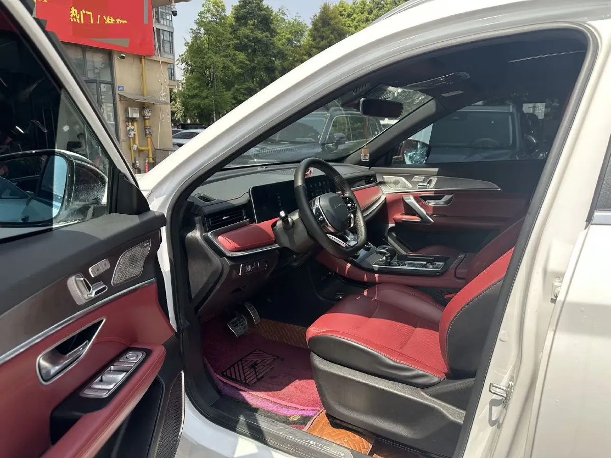 2021 Chery Tiggo 8 Plus 1.6T 197HP L4 7DCT,autocango,china used car exporter,china ev exporter,chinese used car exporter,chinese used ev exporter