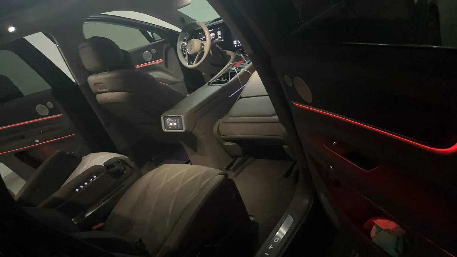 2025 AITO AITO M9 BEV 100KWH,autocango,china used car exporter,china ev exporter,chinese used car exporter,chinese used ev exporter