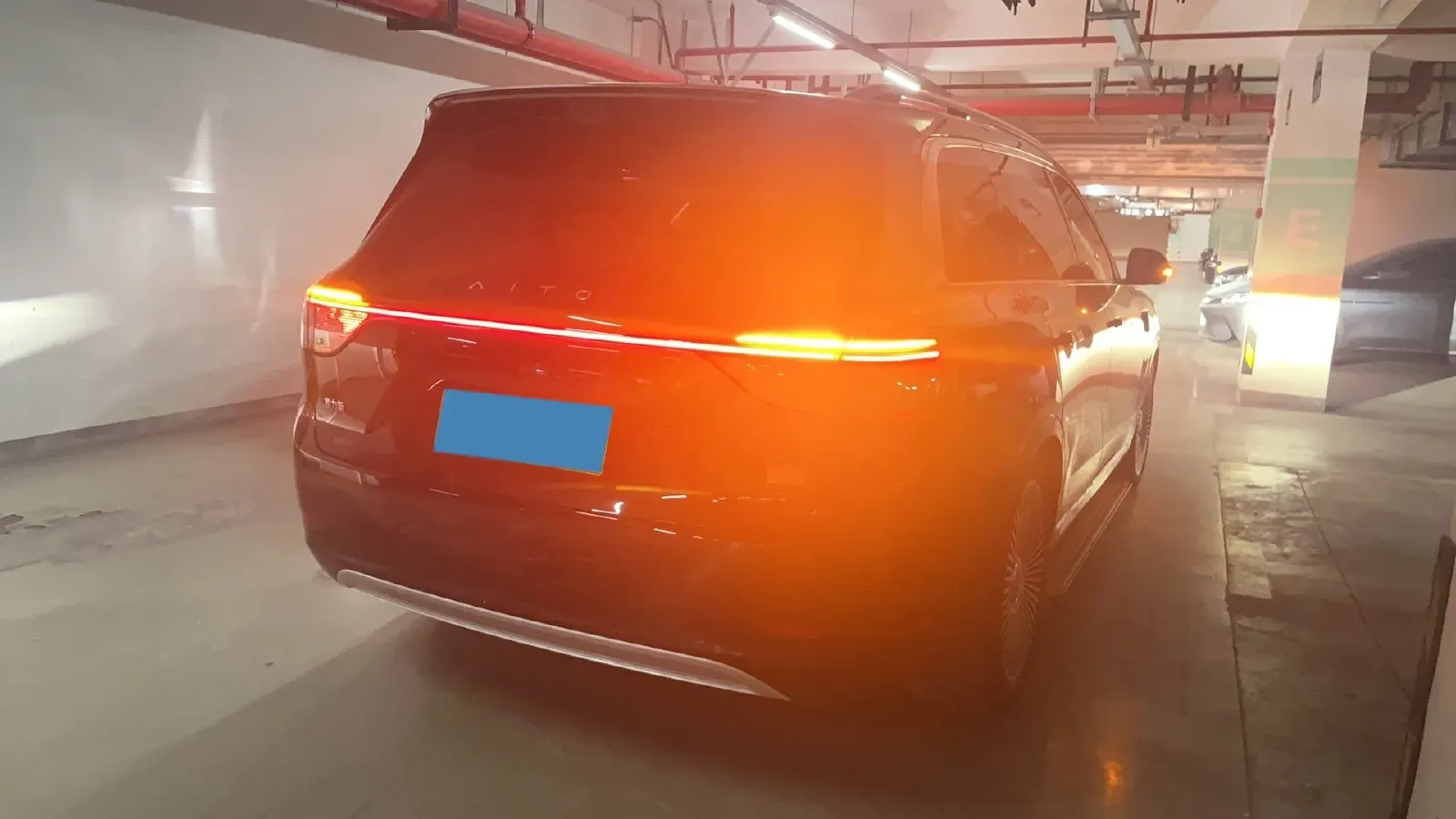 2025 AITO AITO M9 BEV 100KWH,autocango,china used car exporter,china ev exporter,chinese used car exporter,chinese used ev exporter