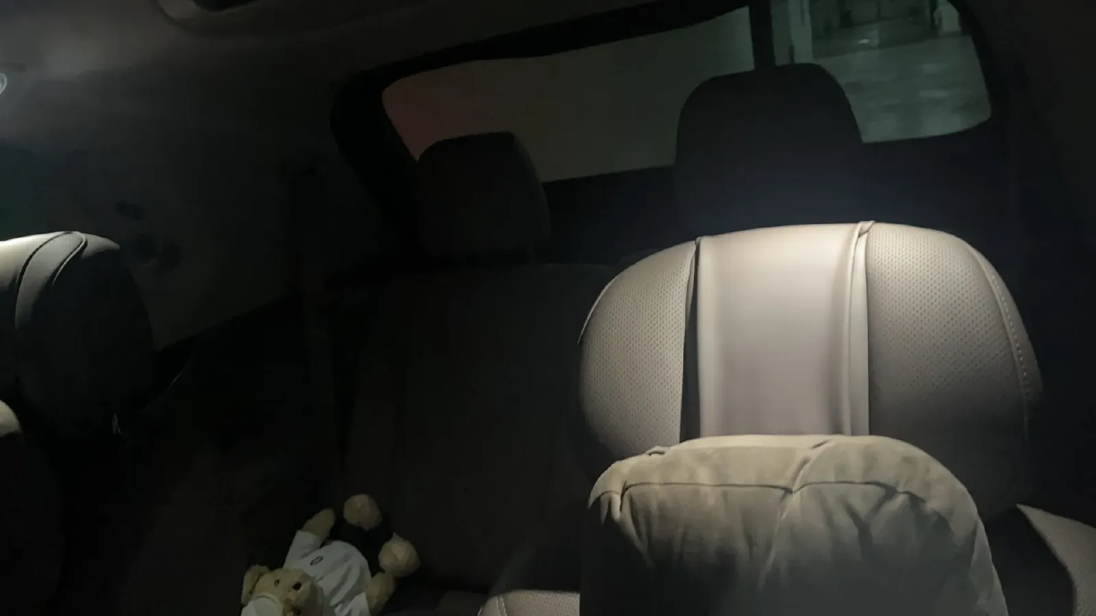 2025 AITO AITO M9 BEV 100KWH,autocango,china used car exporter,china ev exporter,chinese used car exporter,chinese used ev exporter