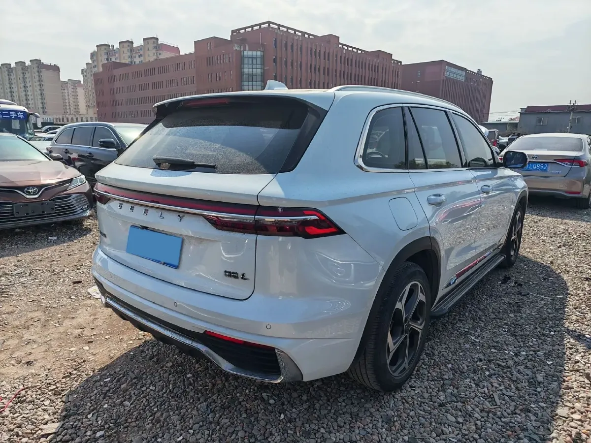 2021 Geely Monjaro 2.0T 218HP L4 7DCT,autocango,china used car exporter,china ev exporter,chinese used car exporter,chinese used ev exporter